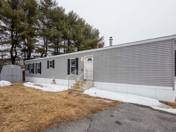 33 Circle Drive, Lewiston, ME 04240