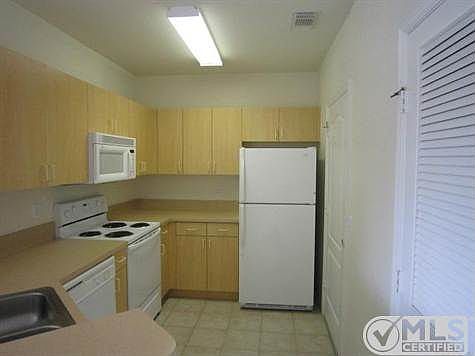 4th image of 1604 Belmont Pl