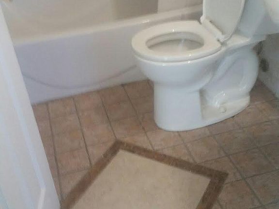 3rd image of 1768 Queensbury Cir
