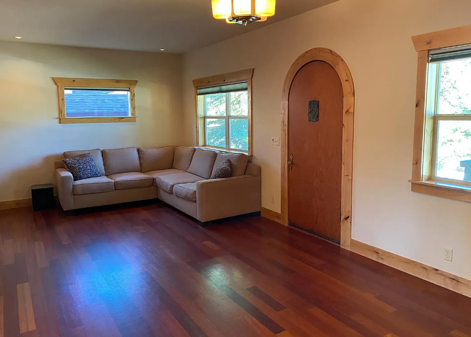 Beautiful 3 Bed/2.5 Bath Home in Downtown Bend - Jefferson Place — Photo 4