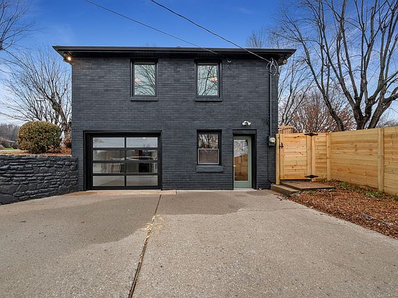 4th image of 2906 Eastland Ave