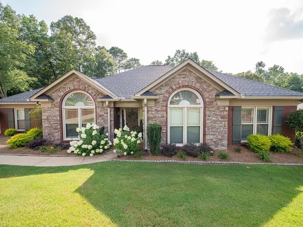 2313 Bridle Ct, Phenix City, AL 36867