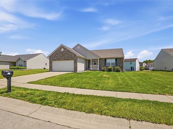 2nd image of 22 Meadowcrest Dr