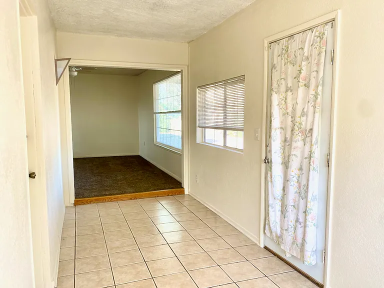 27515 Emory Ct — Photo 7