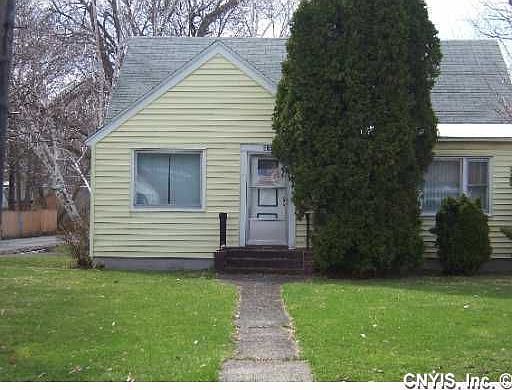 2nd image of 650 Salisbury Park Dr