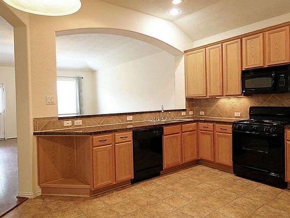 3rd image of 24622 Lakecrest Bend Dr