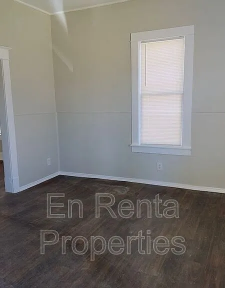 1217 Clinton Ave — Photo 2