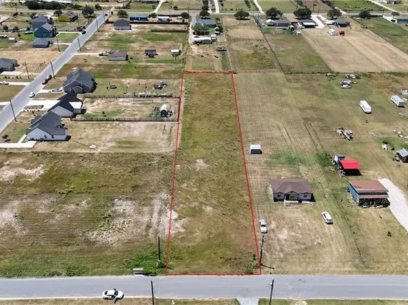 9201 Solana Dr, Edcouch, TX 78538