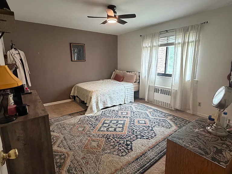 5 Lawrence Dr #C — Photo 9