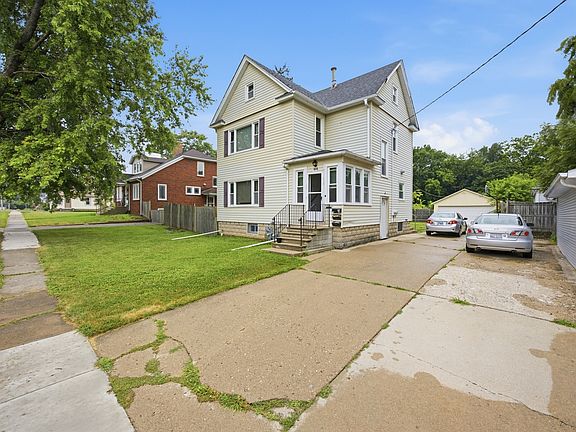 2nd image of 616 S Jefferson St
