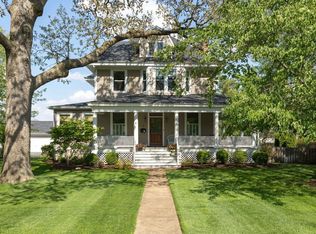 810 N Taylor Ave, Saint Louis, MO