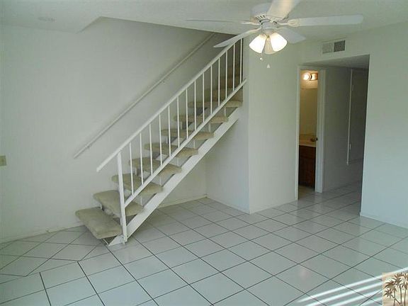 2nd image of 64 Lakeview Cir