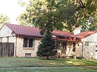109 Iowa St, Winfield, KS 67156