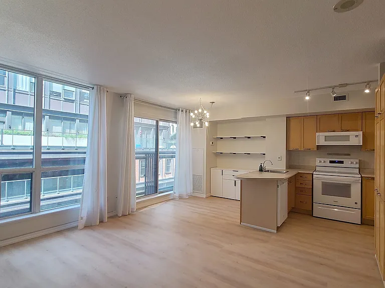 75 Dalhousie St #504 — Photo 1