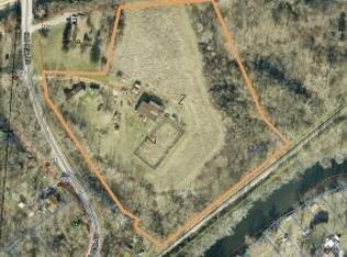 124 Old Mill Rd, Springfield, OH 45506