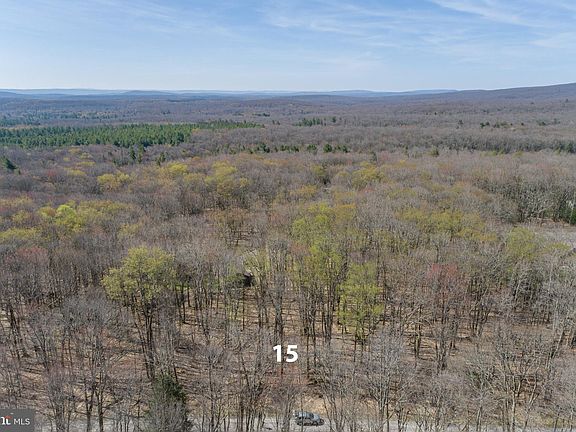 2nd image of 15 Fawn Dr