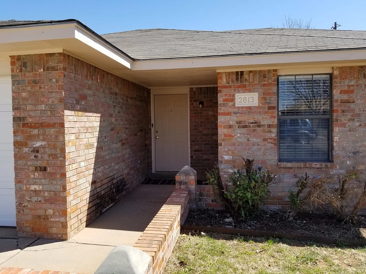 Building Photo - 2813 Apache Rd