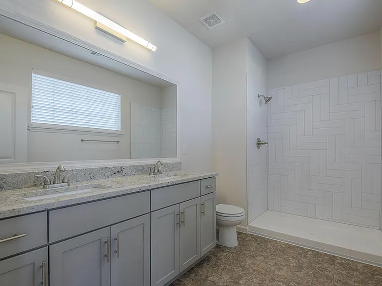 Birchwood - Master Bathroom