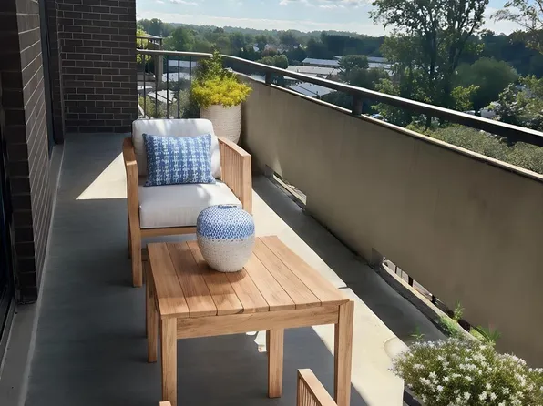 1800 Old Meadow Rd APT 920, Mc Lean, VA 22102