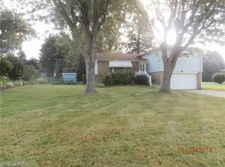 1758 Meadowbrook Rd SW, Massillon, OH 44647