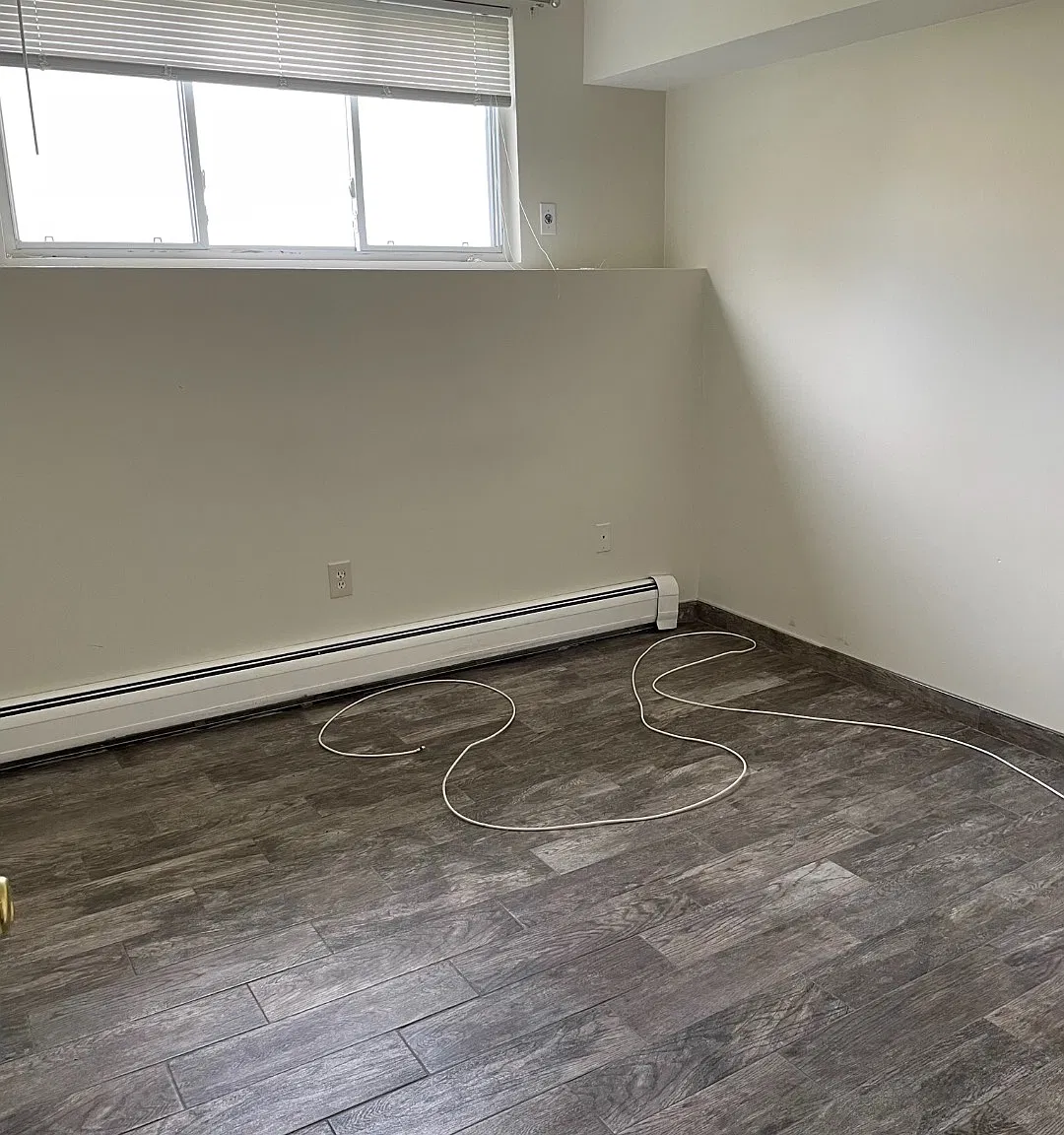 2 bed, 1.0 bath, $2,200 — Photo 4