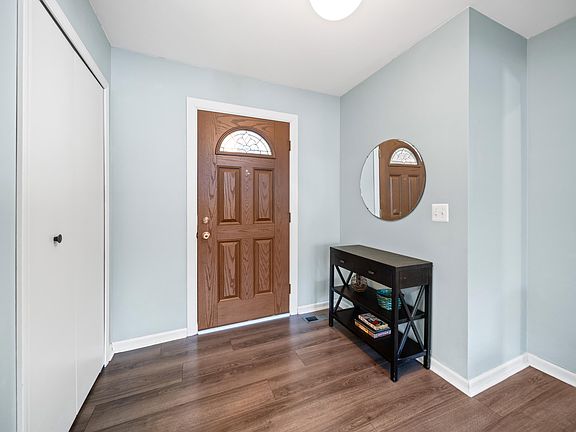2nd image of 2427 Berwick Dr