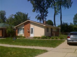 24351 Scotia Rd, Oak Park, MI 48237