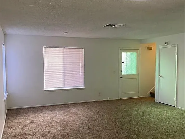 1470 Elizabeth Ave #2 — Photo 3