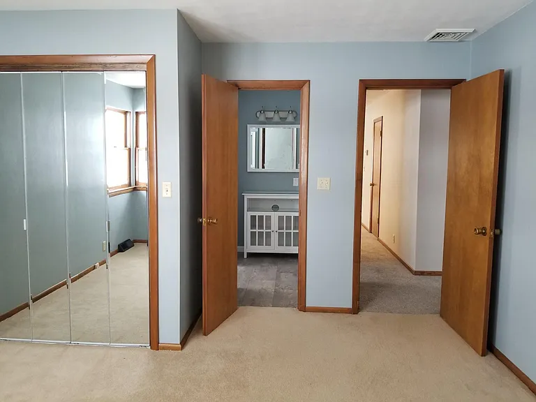 9617 W McCullough Rd — Photo 22