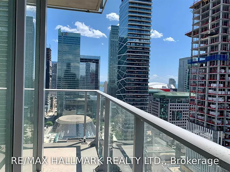 126 Simcoe St #2703 — Photo 14