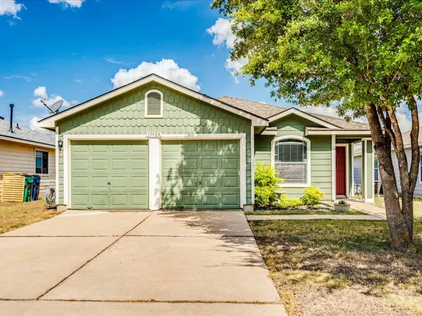 17920 Honey Locust Ln, Elgin, TX 78621