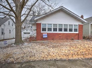 915 S 21st St, Decatur, IL 62521