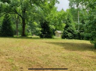 180 Arrowhead Dr, Brownsboro, AL 35741