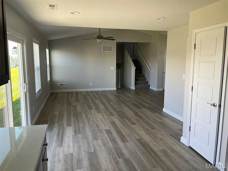 307 Meriadoc Ln — Photo 10
