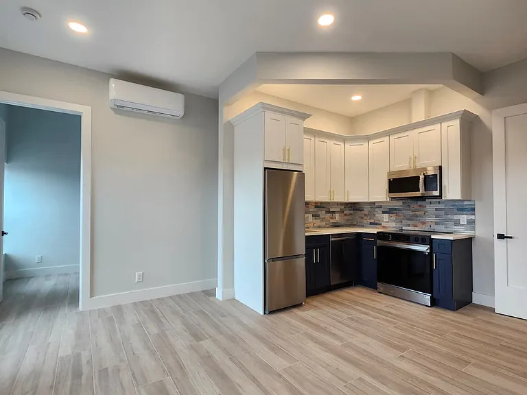 32-62 83rd St #3F — Photo 2