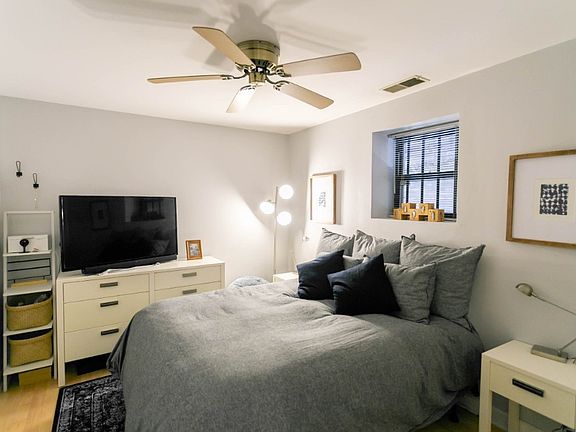 5th image of 4011 N Kenmore Ave APT G1