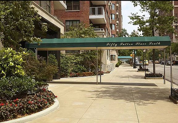 3rd image of 50 Sutton Pl S APT 20F