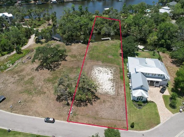 8325 Alafia Pointe Dr #4, Riverview, FL 33578
