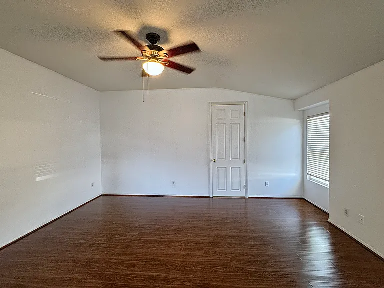7637 Tuscany Pl — Photo 14