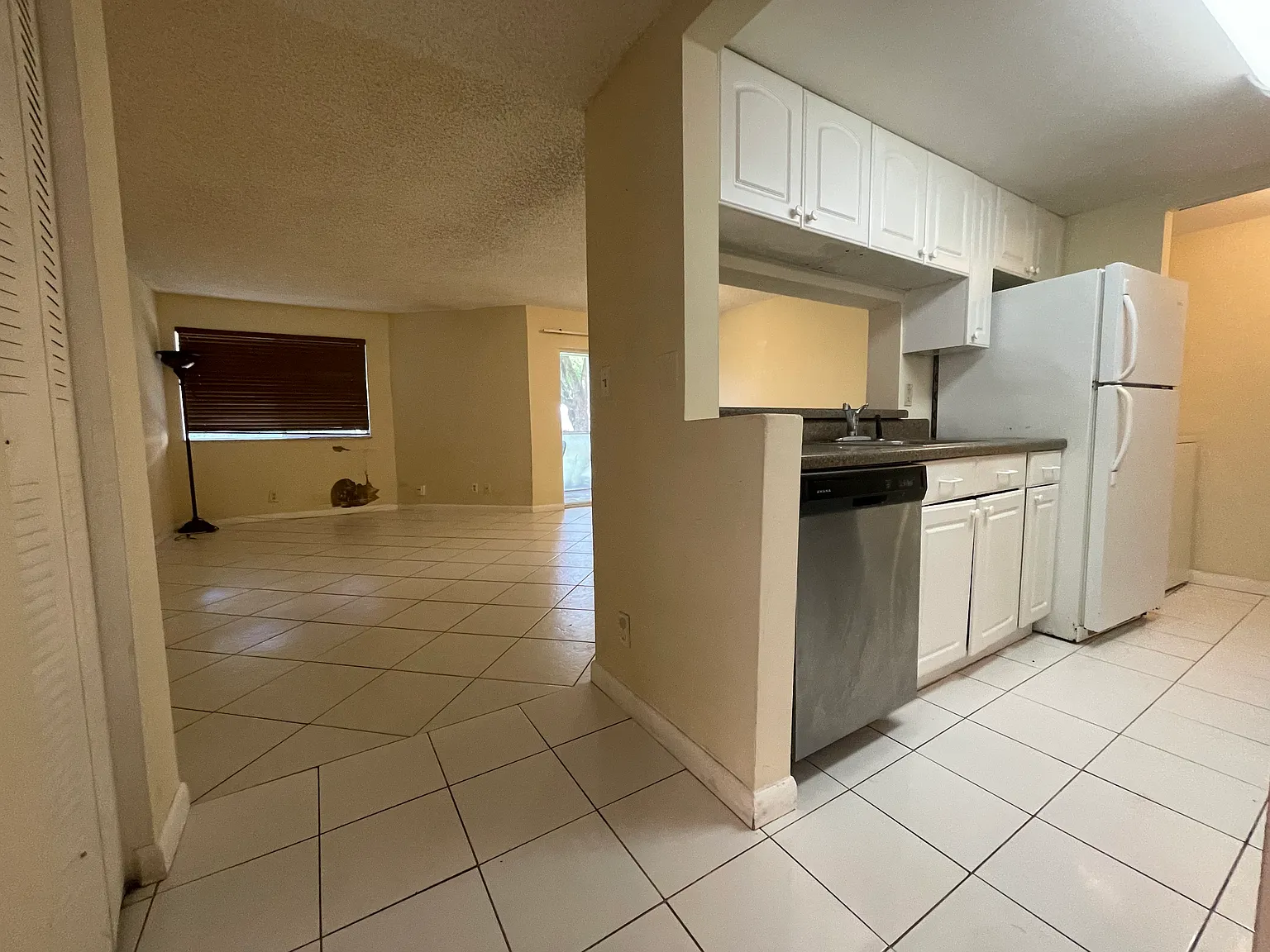 1 bed, 700 sqft, $1,800 — Photo 1