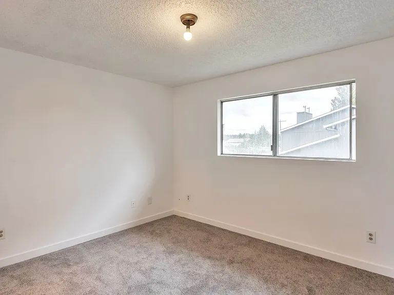 1702 C St SE #B — Photo 14