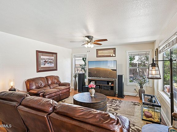 5th image of 8362 W MICHELLE Drive