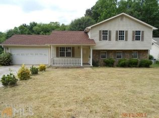 940 Walnut Creek Ln, Jonesboro, GA
