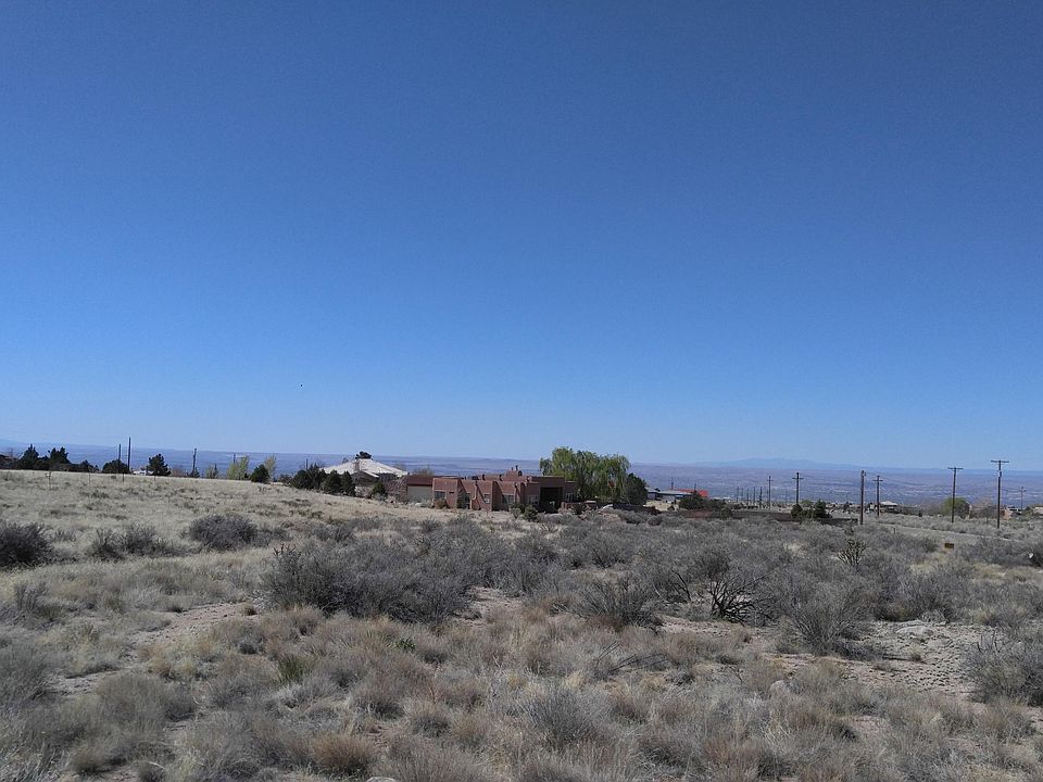 1st image of Paseo Del Norte NE