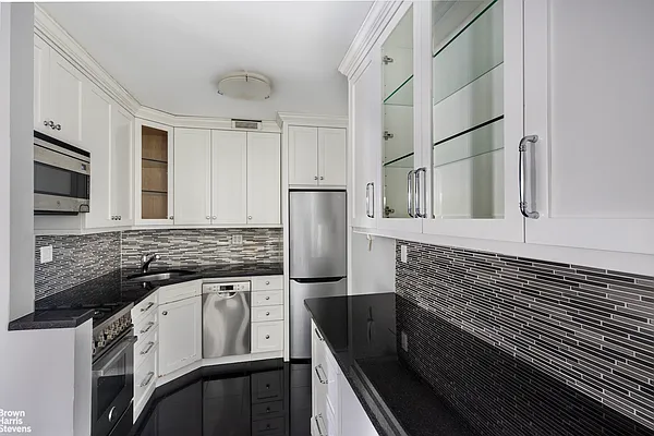 Rented by Brown Harris Stevens | media 21