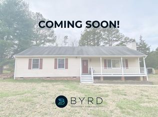 3631 Chagford Dr, Chester, VA 23831