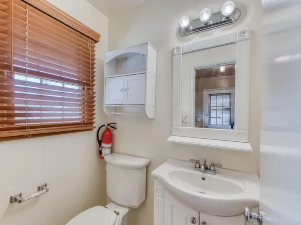 1435 E Santa Ana Ave, Fresno, CA 93704