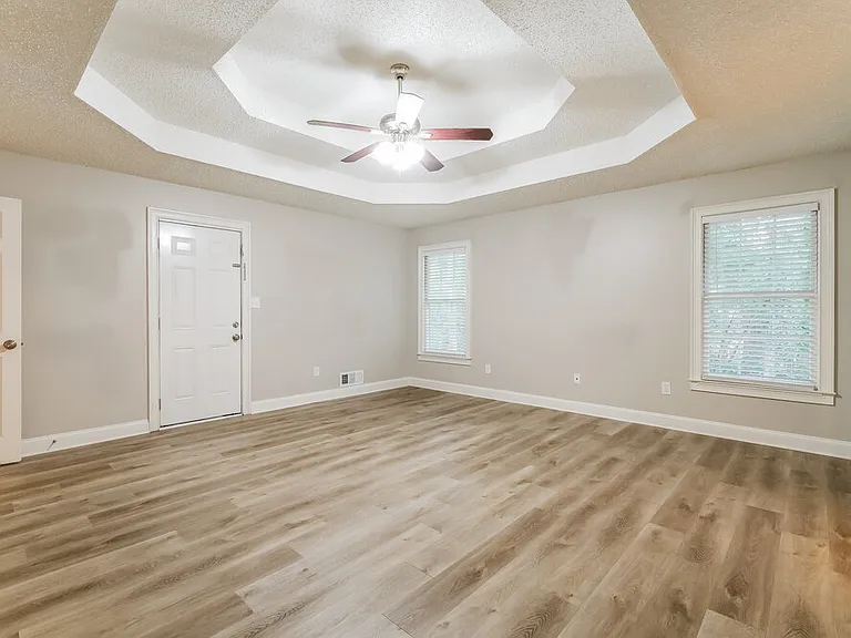 51 Abbey Ln — Photo 10