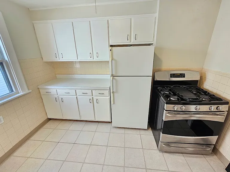175 Hamilton Dr #1 — Photo 26