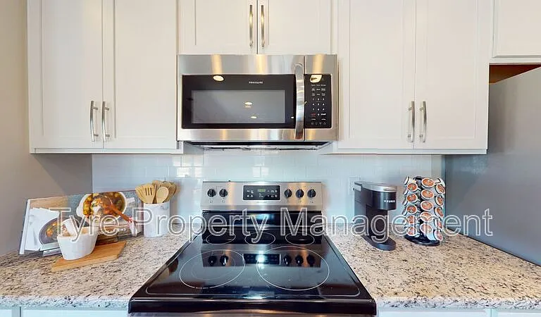 2621D Virginia Mae Ln — Photo 9